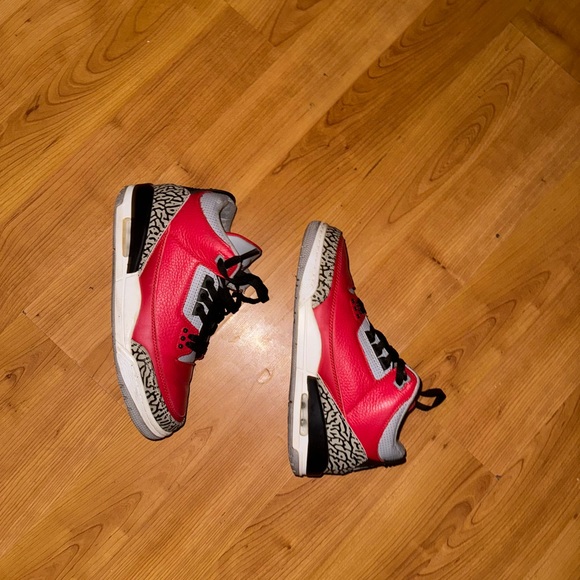 Jordan Red Cement 3 - Picture 1 of 6